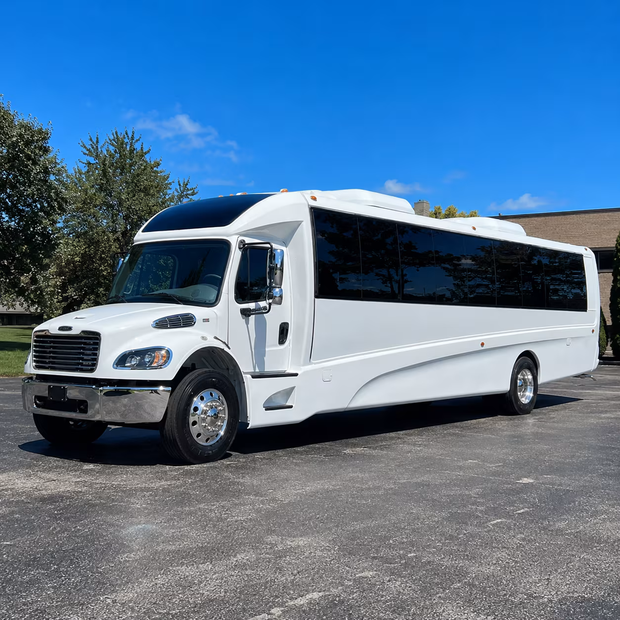 waterbury bus rentals for connecticut road trips and maine travel