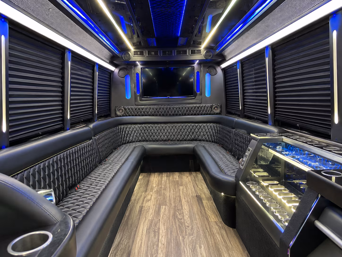waterbury corporate retreat shuttle bus rentals